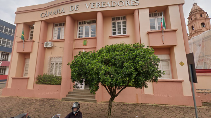 C&acirc;mara de Santo &Acirc;ngelo abre processo seletivo para estagi&aacute;rios 