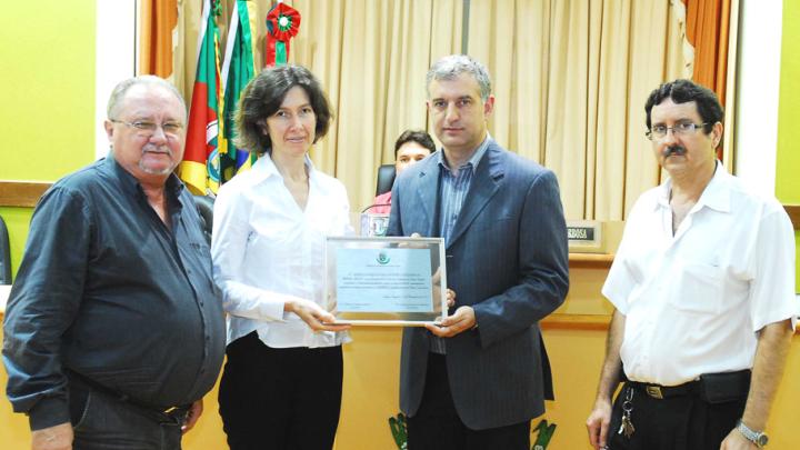 Legislativo realiza sess&atilde;o alusiva aos 85 anos da Igreja do Rel&oacute;gio