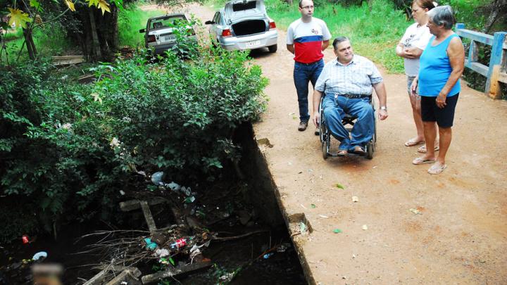 Vereador Lauri Juliani cobra execu&ccedil;&atilde;o da Lei de repress&atilde;o a atos lesivos &agrave; limpeza p&uacute;blica