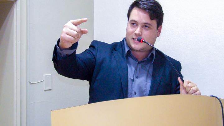 Vereador Maur&iacute;cio Loureiro encaminha projeto de lei  e aguarda a aprova&ccedil;&atilde;o do executivo