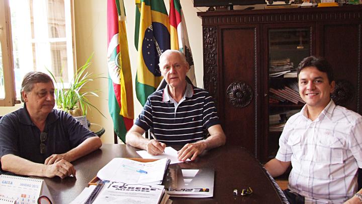 Escola Infantil ser&aacute; denominada de Jo&atilde;o Gheller