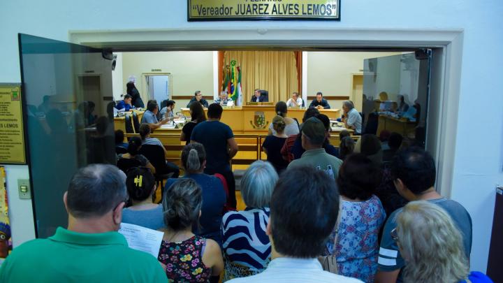 C&acirc;mara aprova mudan&ccedil;as  no Plano de Carreira do Magist&eacute;rio P&uacute;blico Municipal