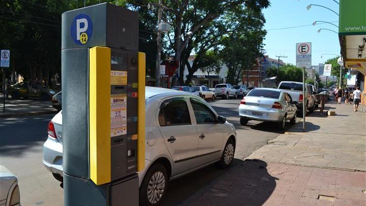 Estacionamento Rotativo de Santo &Acirc;ngelo &eacute; pauta de debate na Casa Legislativa