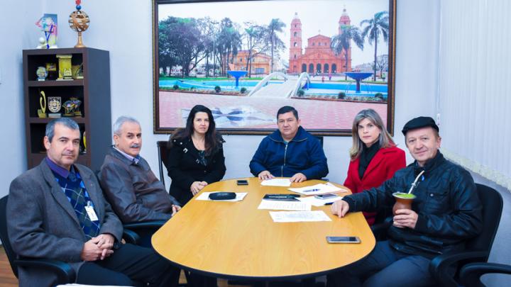 &ldquo;SELO PELA VIDA&rdquo;: C&acirc;mara vai homenagear pessoas e entidades que realizam atividades educacionais de preven&ccedil;&atilde;o ao uso de drogas.