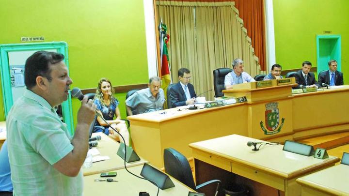 Servi&ccedil;o de telefonia: C&acirc;mara vai criar comit&ecirc; em defesa ao consumidor