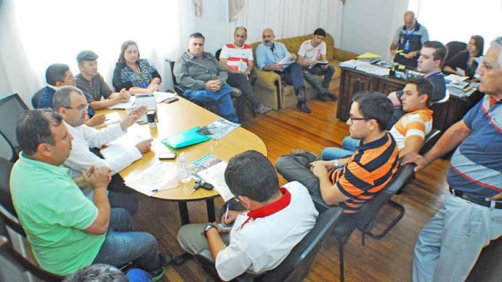 Legislativo devolve projeto que reduz al&iacute;quotas do FABS 
