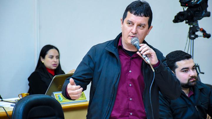 Vereador Vando Nolasco solicita informa&ccedil;&otilde;es acerca da regulariza&ccedil;&atilde;o de esgoto residencial nos bairros