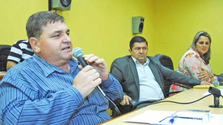 C&acirc;mara derruba veto ao projeto que pune atos lesivos &agrave; limpeza p&uacute;blica