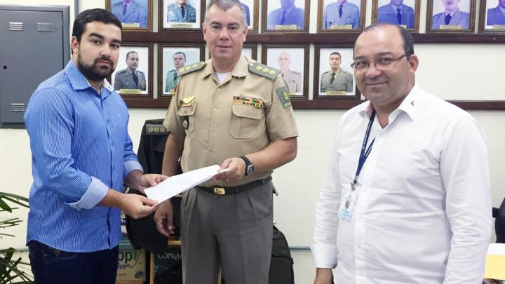 Col&eacute;gio Tiradentes: Vereador Felippe Terra Grass solicita informa&ccedil;&otilde;es quando &agrave; nomea&ccedil;&atilde;o de Comandante espec&iacute;fico para a Unidade de Santo &Acirc;ngelo.