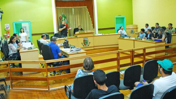 Vereadores encaminham requerimentos e pedidos de informa&ccedil;&otilde;es