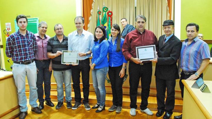 Emater/RS &ndash; Ascar recebe homenagem pela passagem dos seus 60 anos de funda&ccedil;&atilde;o